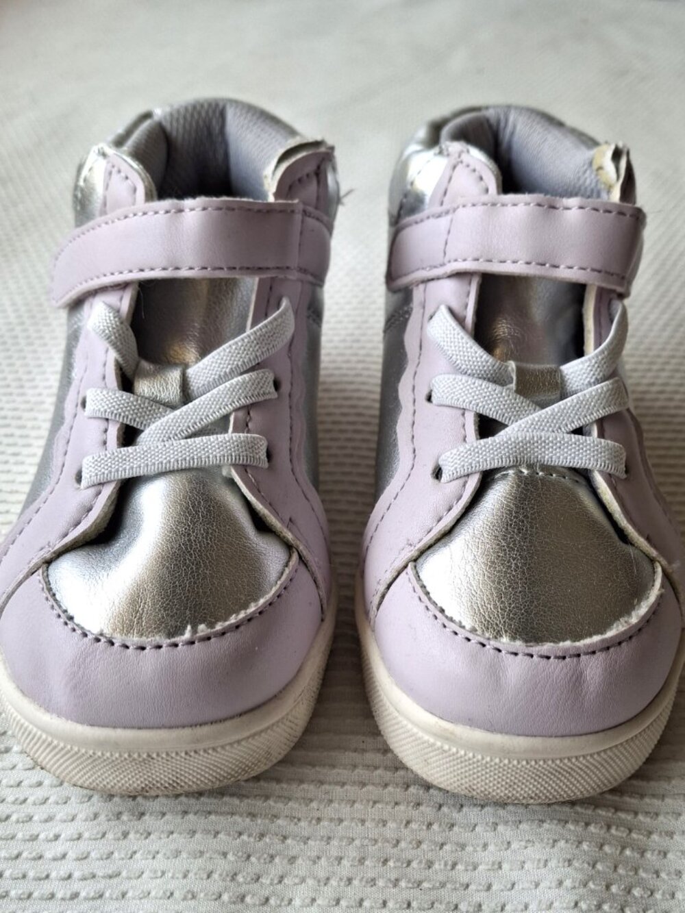 Baby GAP high-top sneakers for girls (shimmery style), size 9, in good condition